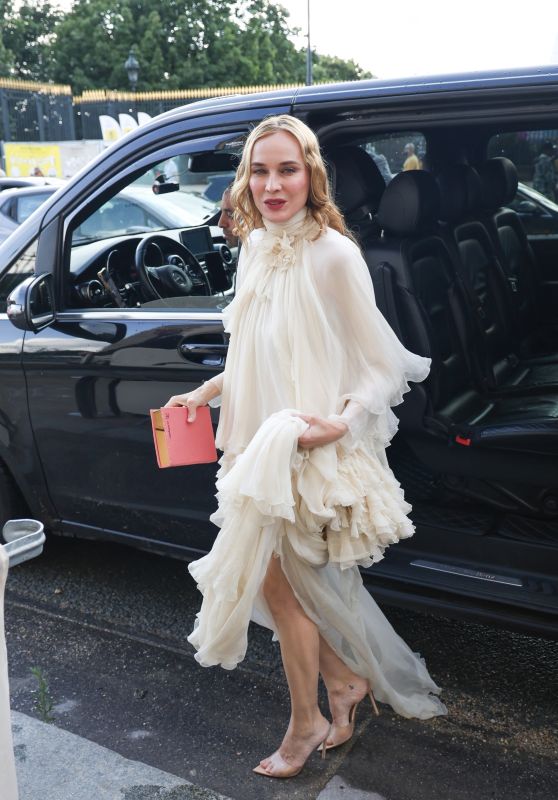 Diane Kruger: Ethereal Elegance Unveiled at Louvre Gala!