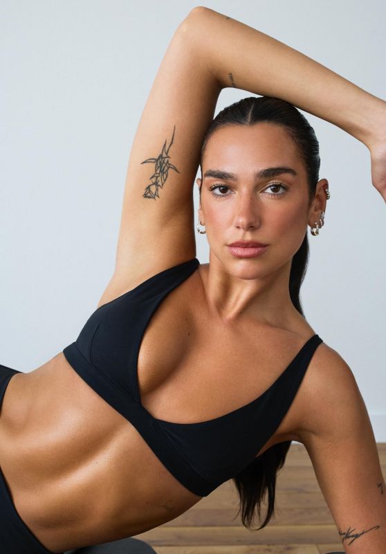 Dua Lipa: Sculpted and Stunning!