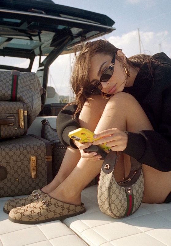 Emily Ratajkowski Dazzles in Gucci on Luxurious Cannes Getaway!