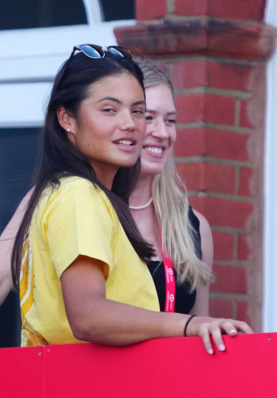 Emma Raducanu: Sunshine and Smiles at the Championships!