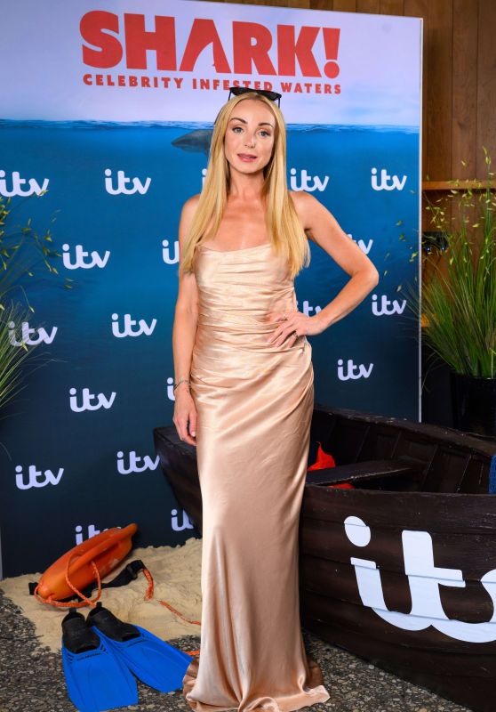 Helen George: A Vision in Silk at "Shark!" Premiere