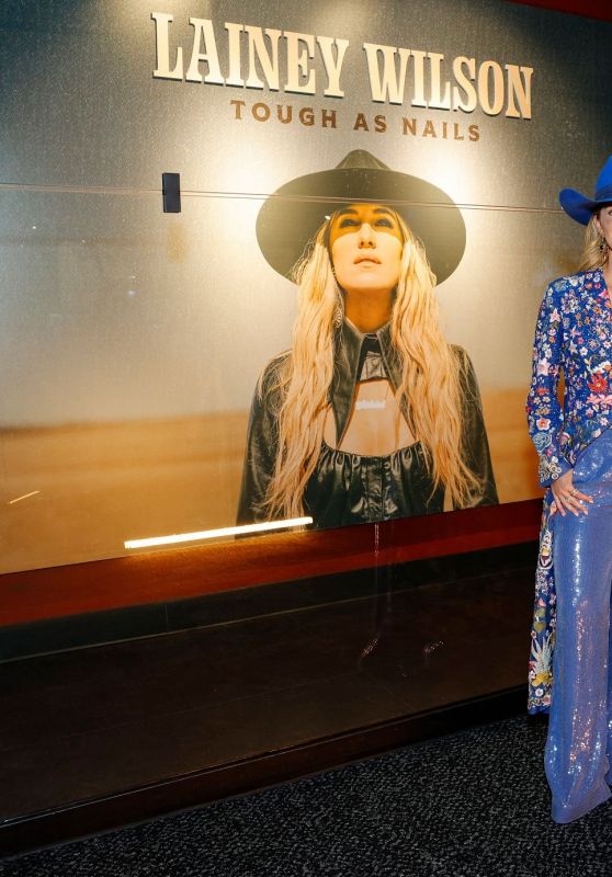 Lainey Wilson Dazzles at "Tough as Nails" Exhibition Launch