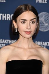 Lily Collins