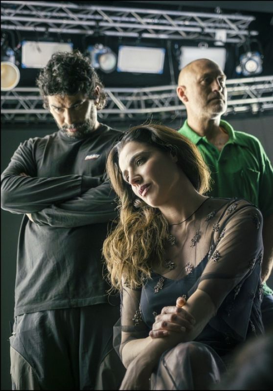 Luisa Ranieri: Behind the Scenes Drama or Artistic Intensity?