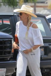 Nicollette Sheridan