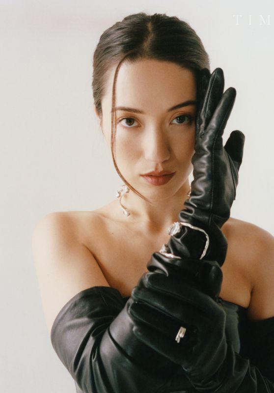 Reina Hardesty: A Glimpse Behind the Leather Curtain