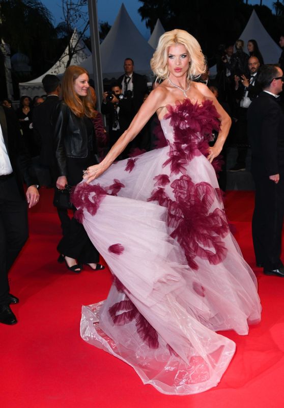 Victoria Silvstedt: A Crimson Bloom on the Cannes Red Carpet