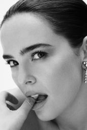 Zoey Deutch’s